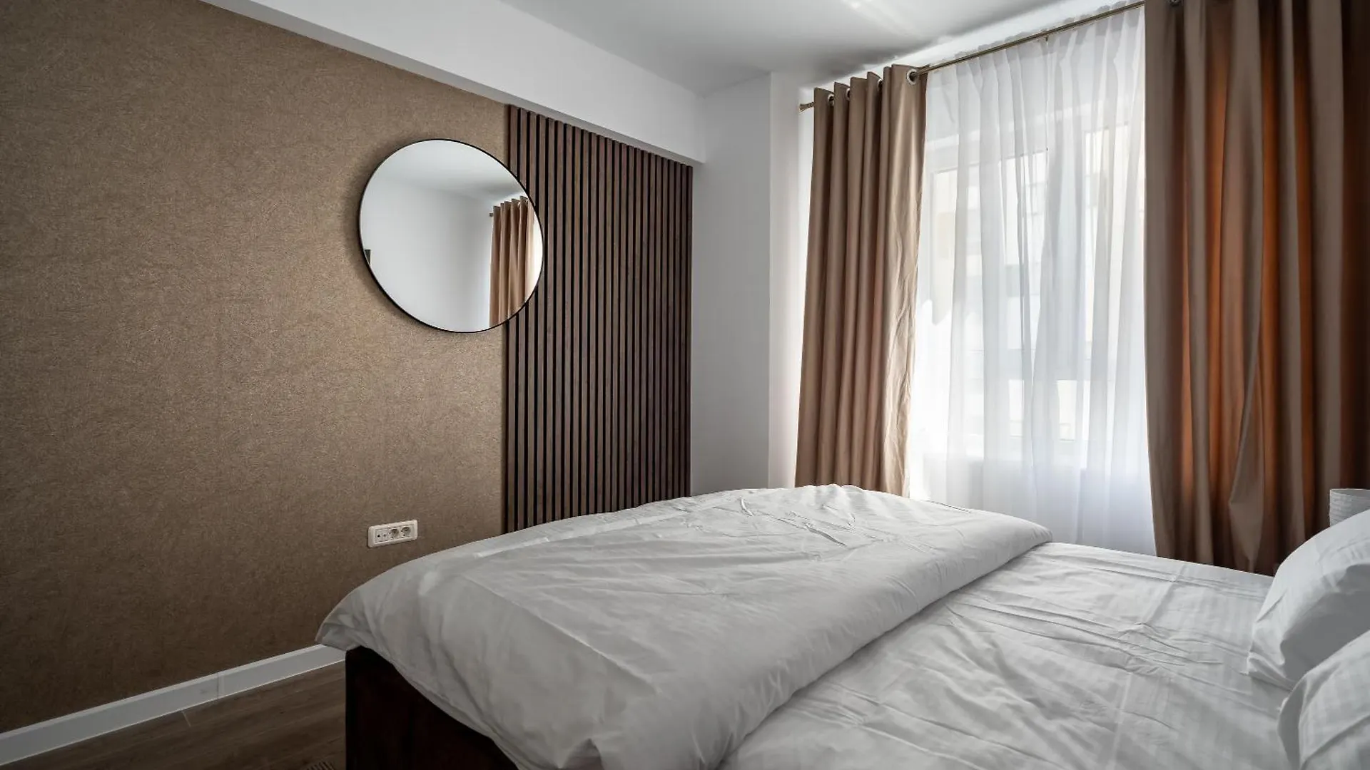 Central Spacious Apartment 224 Bucareste
